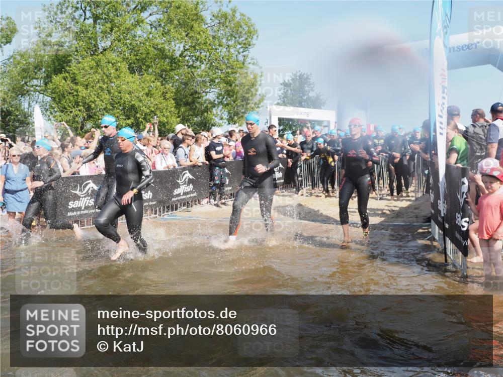 22.06.2025 - Viking Triathlon KatJ http://msf.ph/oto/8060966 22.06.2025 10:00:44 Schwimmen 7, 8, 9, 11, 87, 132, 145, 178, 184, 200, 258, 289, 301, 306, 352, 368, 414, 491, 526, 612, 613, 616, 628, 630, 641, 642, 652 meine-sportfotos.de