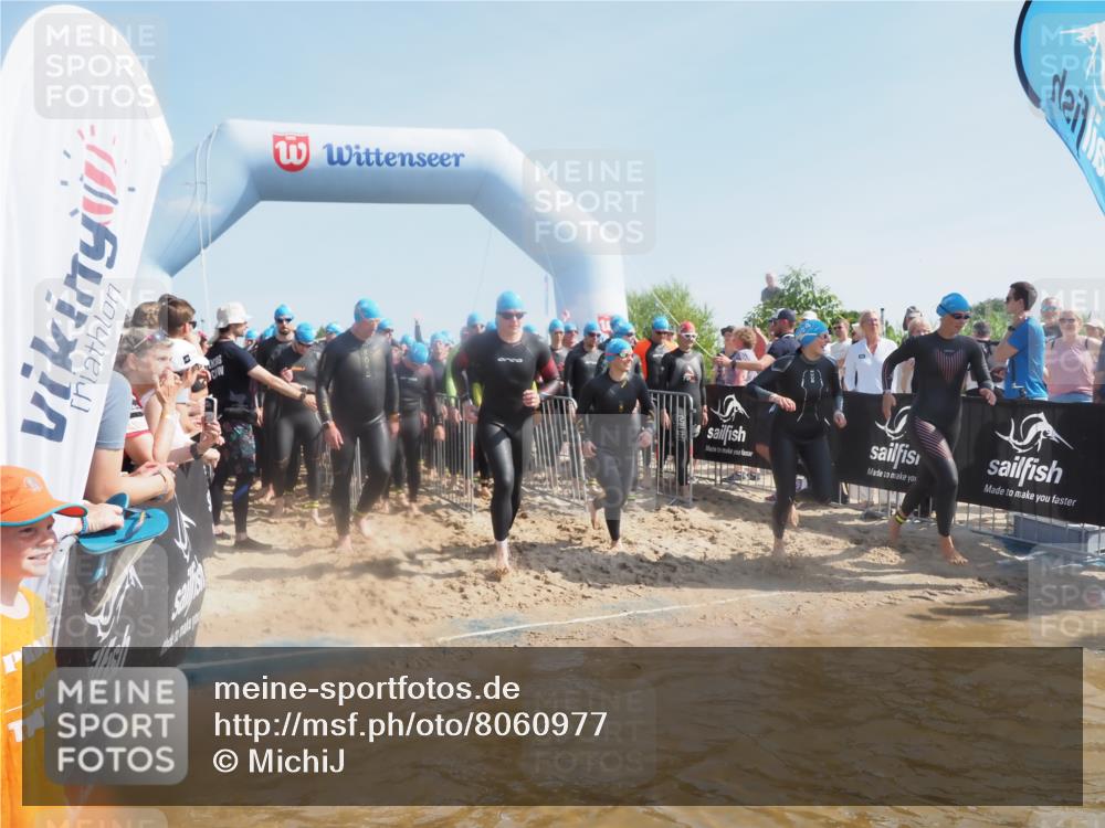 22.06.2025 - Viking Triathlon MichiJ http://msf.ph/oto/8060977 22.06.2025 10:06:21 Schwimmen 18, 24, 36, 60, 84, 110, 117, 153, 191, 192, 298, 385, 440, 487, 535 meine-sportfotos.de