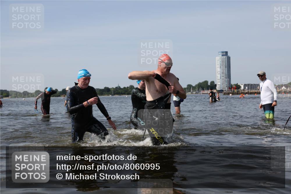 22.06.2025 - Viking Triathlon Michael Strokosch http://msf.ph/oto/8060995 22.06.2025 10:44:56 Schwimmen 39, 168, 440, 638, 653 meine-sportfotos.de