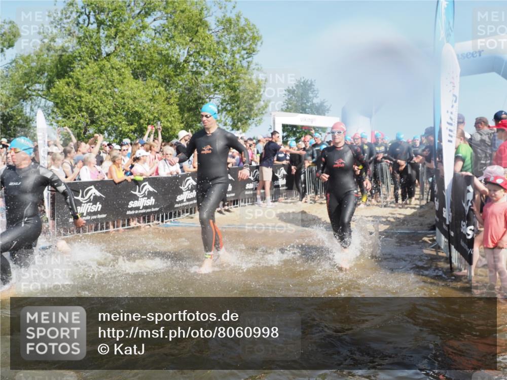 22.06.2025 - Viking Triathlon KatJ http://msf.ph/oto/8060998 22.06.2025 10:00:44 Schwimmen 7, 8, 9, 11, 87, 132, 145, 178, 184, 200, 258, 289, 301, 306, 352, 368, 414, 491, 526, 612, 613, 616, 628, 630, 641, 642, 652 meine-sportfotos.de