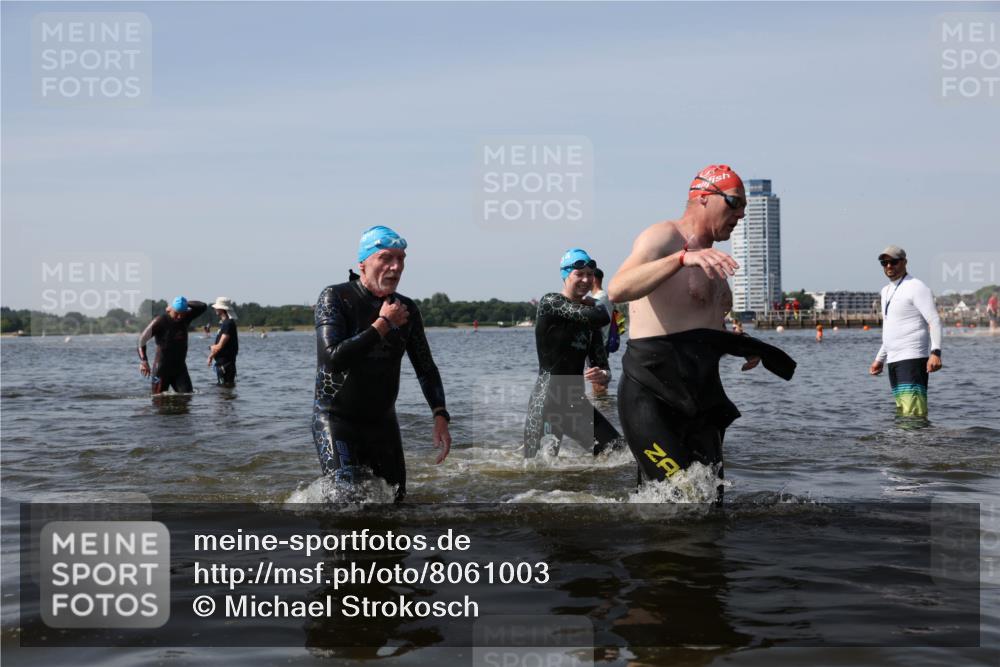 22.06.2025 - Viking Triathlon Michael Strokosch http://msf.ph/oto/8061003 22.06.2025 10:44:57 Schwimmen 39, 168, 493, 638, 653 meine-sportfotos.de