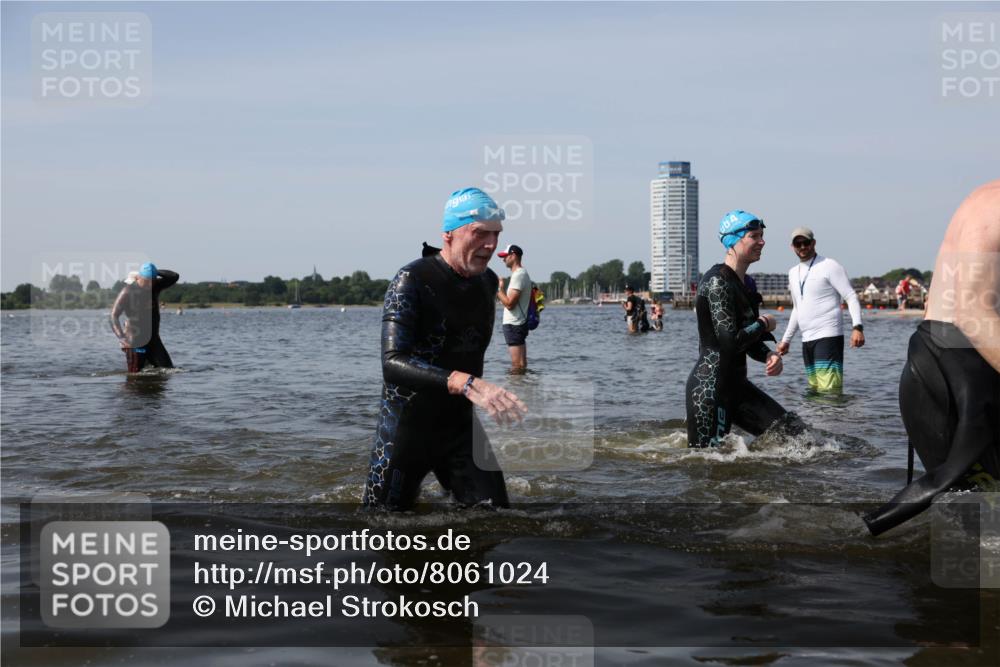 22.06.2025 - Viking Triathlon Michael Strokosch http://msf.ph/oto/8061024 22.06.2025 10:44:58 Schwimmen 39, 168, 493, 638, 653 meine-sportfotos.de