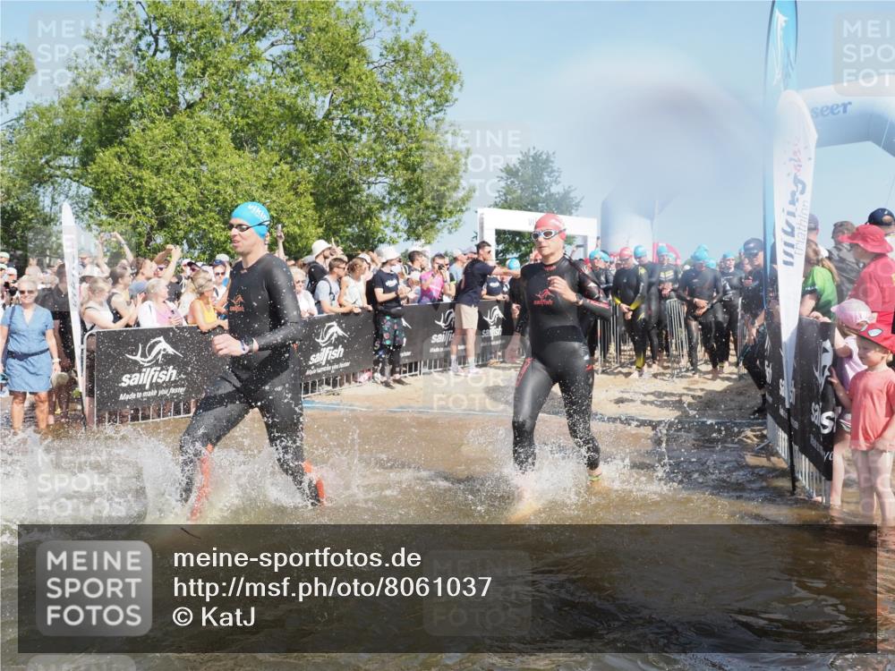 22.06.2025 - Viking Triathlon KatJ http://msf.ph/oto/8061037 22.06.2025 10:00:44 Schwimmen 7, 8, 9, 11, 87, 132, 145, 178, 184, 200, 258, 289, 301, 306, 352, 368, 414, 491, 526, 612, 613, 616, 628, 630, 641, 642, 652 meine-sportfotos.de