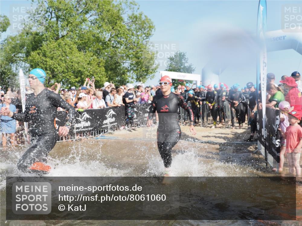22.06.2025 - Viking Triathlon KatJ http://msf.ph/oto/8061060 22.06.2025 10:00:45 Schwimmen 7, 8, 9, 11, 132, 145, 178, 184, 200, 258, 289, 301, 306, 352, 368, 414, 491, 526, 612, 613, 616, 628, 630, 641, 642, 652 meine-sportfotos.de