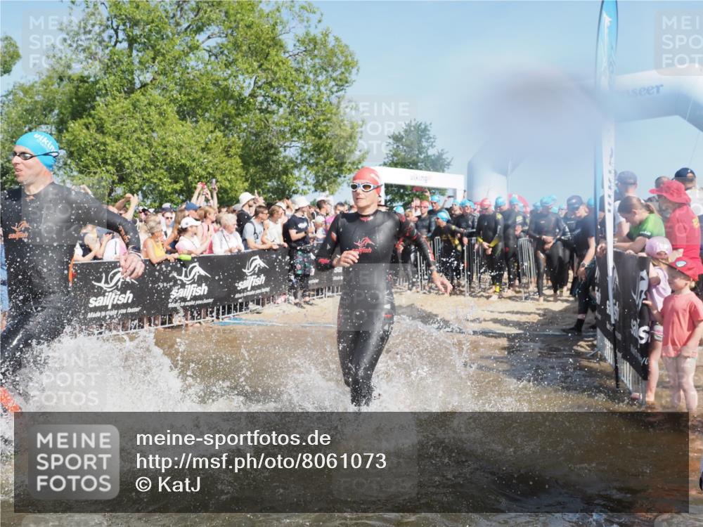 22.06.2025 - Viking Triathlon KatJ http://msf.ph/oto/8061073 22.06.2025 10:00:45 Schwimmen 7, 8, 9, 11, 132, 145, 178, 184, 200, 258, 289, 301, 306, 352, 368, 414, 491, 526, 612, 613, 616, 628, 630, 641, 642, 652 meine-sportfotos.de