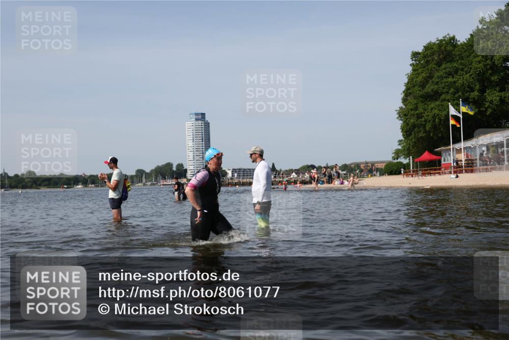 22.06.2025 - Viking Triathlon Michael Strokosch http://msf.ph/oto/8061077 22.06.2025 10:45:12 Schwimmen 39, 68, 346, 493, 503 meine-sportfotos.de