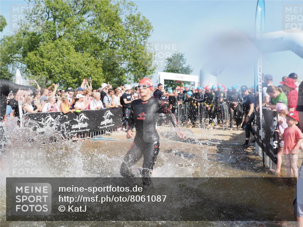 22.06.2025 - Viking Triathlon KatJ http://msf.ph/oto/8061087 22.06.2025 10:00:45 Schwimmen 7, 8, 9, 11, 132, 145, 178, 184, 200, 258, 289, 301, 306, 352, 368, 414, 491, 526, 612, 613, 616, 628, 630, 641, 642, 652 meine-sportfotos.de