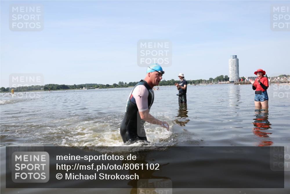 22.06.2025 - Viking Triathlon Michael Strokosch http://msf.ph/oto/8061102 22.06.2025 10:24:48 Schwimmen 4, 329 meine-sportfotos.de