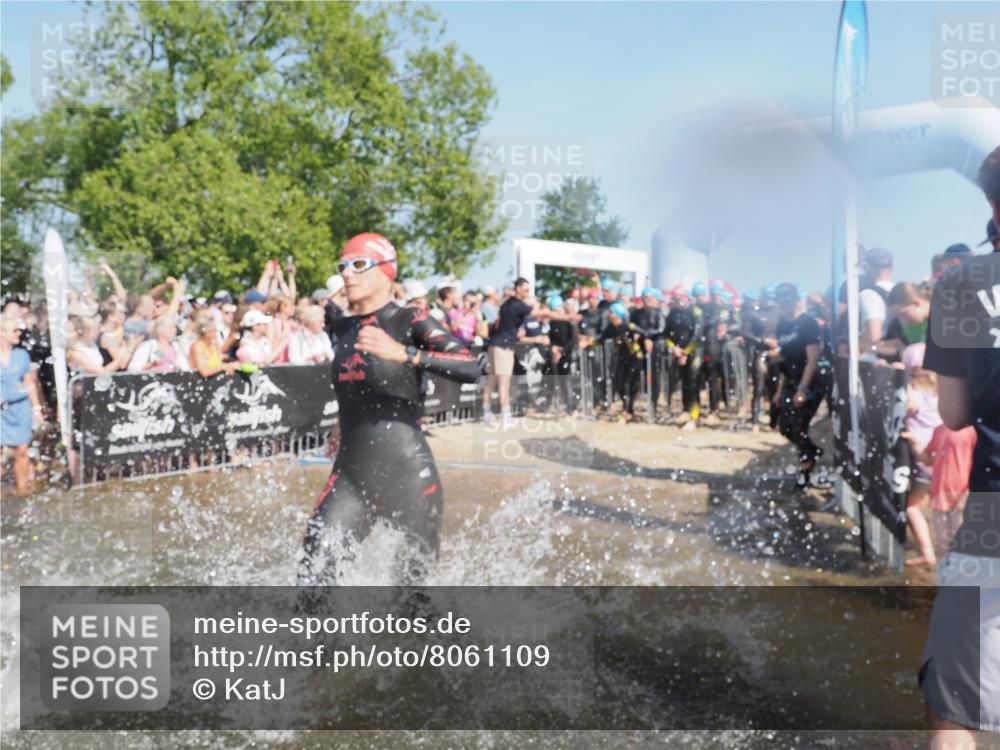 22.06.2025 - Viking Triathlon KatJ http://msf.ph/oto/8061109 22.06.2025 10:00:45 Schwimmen 7, 8, 9, 11, 132, 145, 178, 184, 200, 258, 289, 301, 306, 352, 368, 414, 491, 526, 612, 613, 616, 628, 630, 641, 642, 652 meine-sportfotos.de
