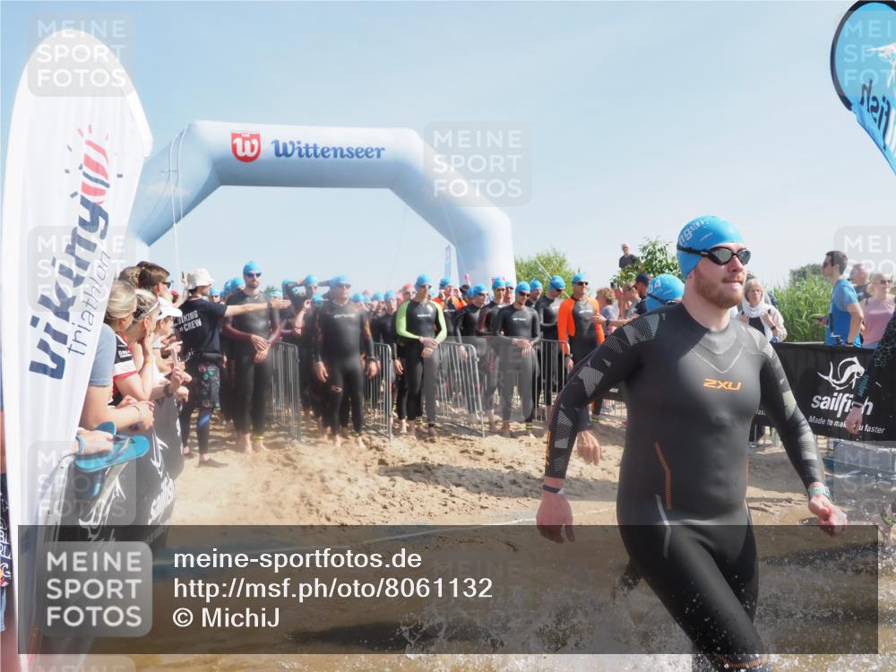 22.06.2025 - Viking Triathlon MichiJ http://msf.ph/oto/8061132 22.06.2025 10:06:28 Schwimmen 18, 24, 36, 117, 153, 168, 186, 192, 261, 298, 385, 450, 487, 535, 606 meine-sportfotos.de