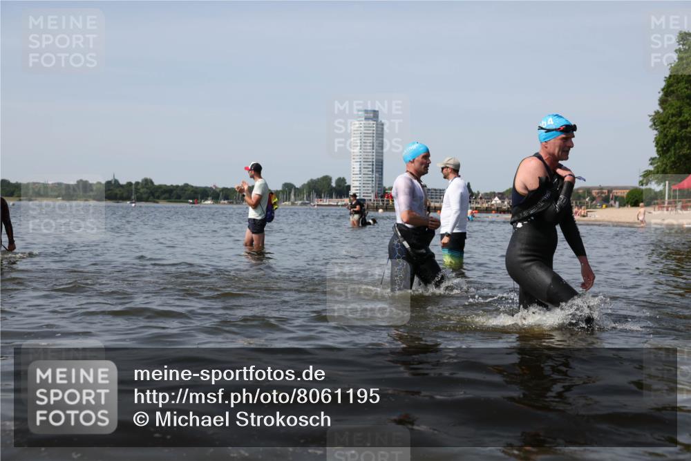 22.06.2025 - Viking Triathlon Michael Strokosch http://msf.ph/oto/8061195 22.06.2025 10:45:27 Schwimmen 68, 102, 108, 197, 466, 605 meine-sportfotos.de