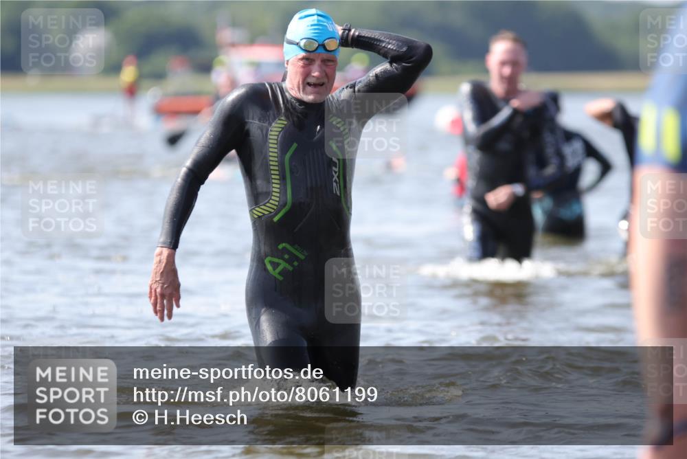 22.06.2025 - Viking Triathlon H.Heesch http://msf.ph/oto/8061199 22.06.2025 10:39:44 Schwimmen 25, 29, 86, 138, 244, 283, 423, 437, 518, 529 meine-sportfotos.de