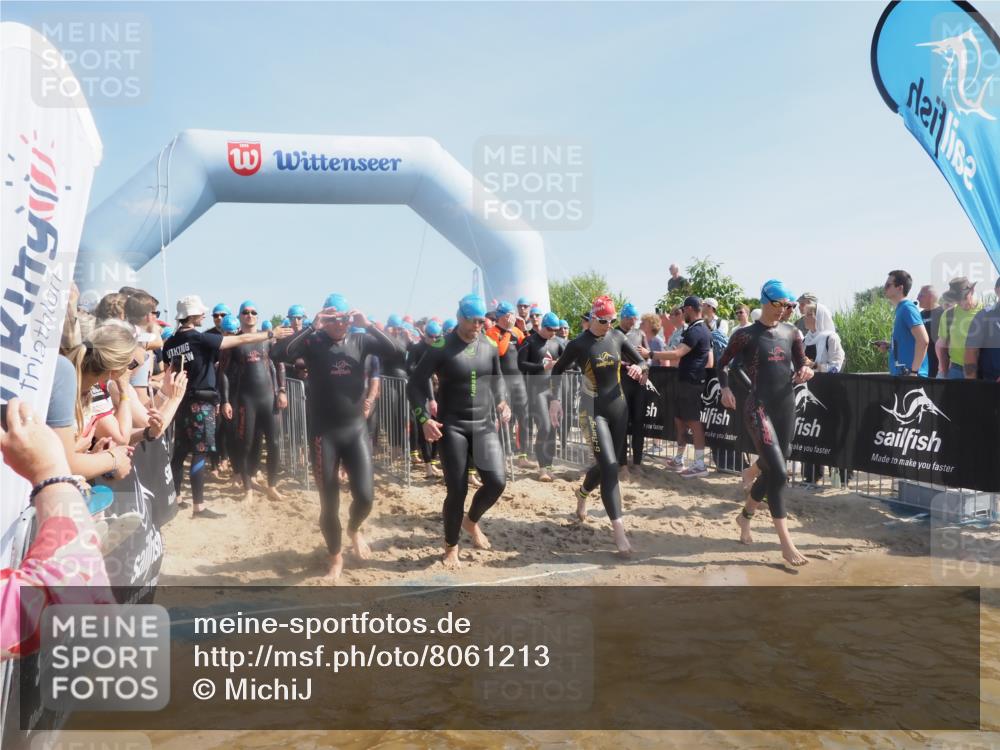 22.06.2025 - Viking Triathlon MichiJ http://msf.ph/oto/8061213 22.06.2025 10:06:37 Schwimmen 44, 74, 93, 109, 159, 168, 186, 205, 219, 261, 358, 376, 450, 606, 625 meine-sportfotos.de