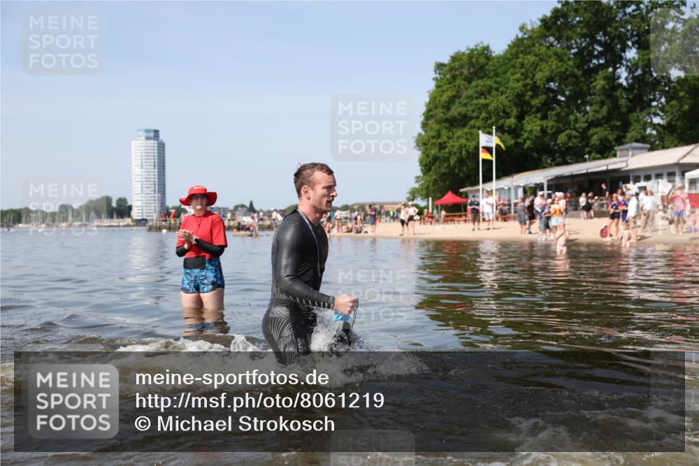 22.06.2025 - Viking Triathlon Michael Strokosch http://msf.ph/oto/8061219 22.06.2025 10:25:03 Schwimmen 4, 521 meine-sportfotos.de