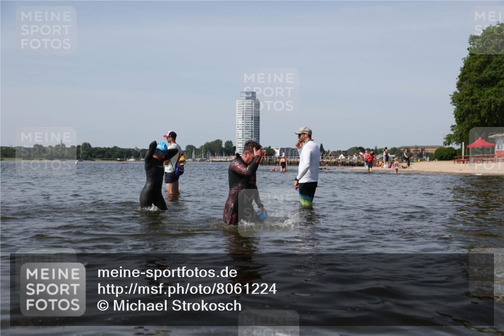 22.06.2025 - Viking Triathlon Michael Strokosch http://msf.ph/oto/8061224 22.06.2025 10:45:33 Schwimmen 102, 108, 197, 466, 519, 605 meine-sportfotos.de
