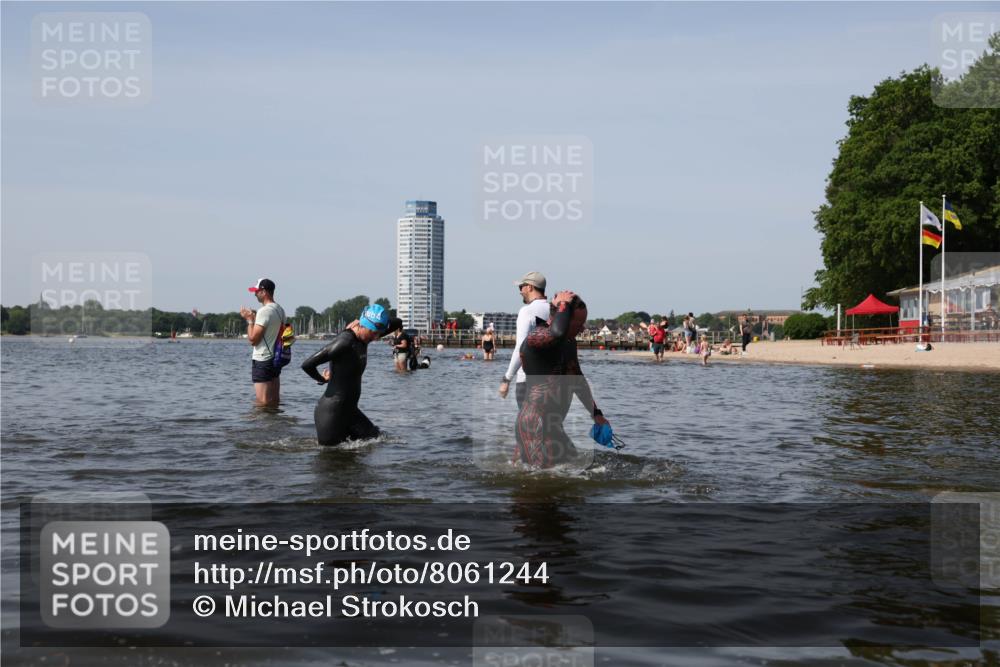 22.06.2025 - Viking Triathlon Michael Strokosch http://msf.ph/oto/8061244 22.06.2025 10:45:34 Schwimmen 102, 108, 197, 466, 519, 605 meine-sportfotos.de