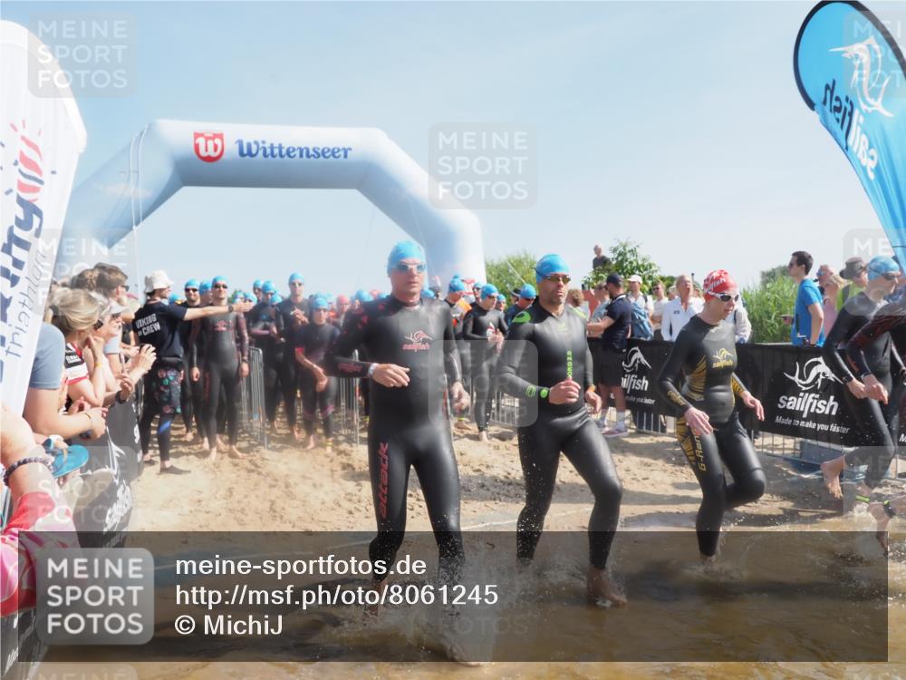 22.06.2025 - Viking Triathlon MichiJ http://msf.ph/oto/8061245 22.06.2025 10:06:37 Schwimmen 44, 74, 93, 109, 159, 168, 186, 205, 219, 261, 358, 376, 450, 606, 625 meine-sportfotos.de