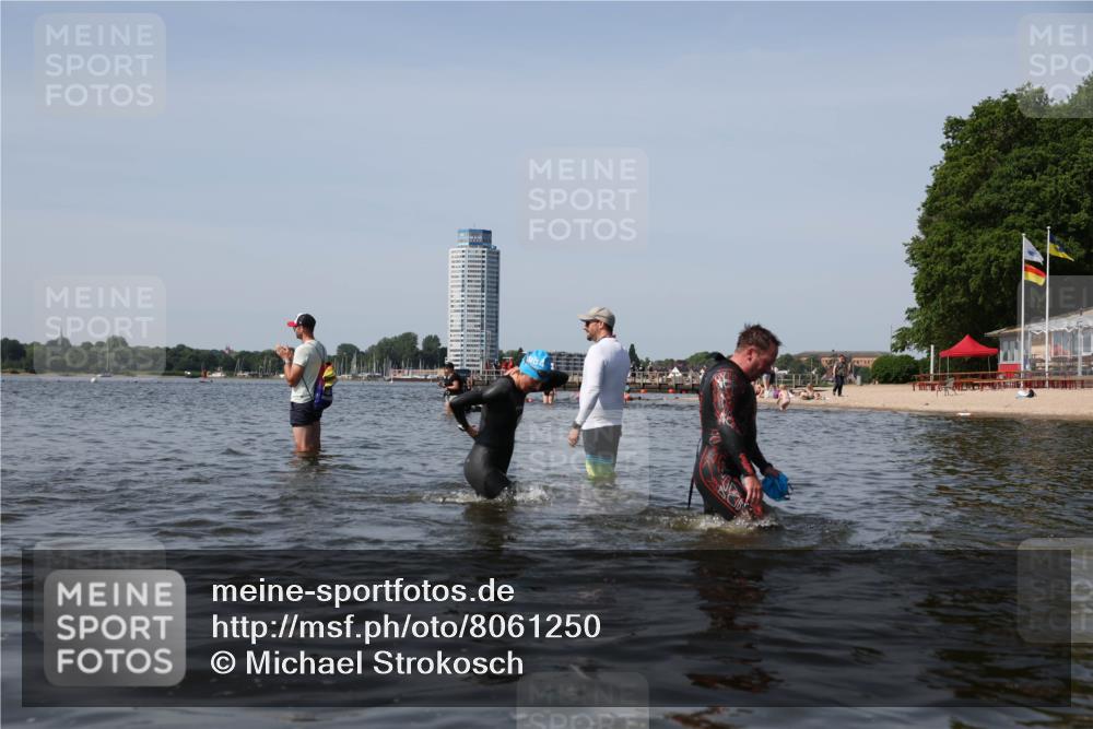 22.06.2025 - Viking Triathlon Michael Strokosch http://msf.ph/oto/8061250 22.06.2025 10:45:34 Schwimmen 102, 108, 197, 466, 519, 605 meine-sportfotos.de