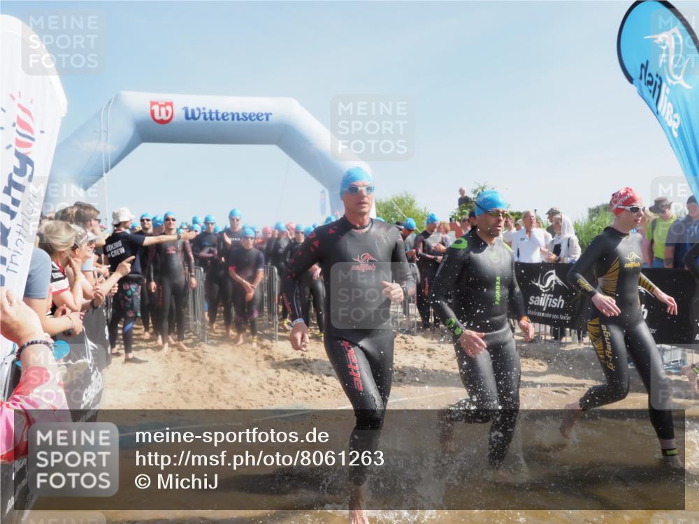 22.06.2025 - Viking Triathlon MichiJ http://msf.ph/oto/8061263 22.06.2025 10:06:38 Schwimmen 44, 74, 93, 109, 159, 168, 186, 205, 219, 261, 358, 376, 450, 606, 625 meine-sportfotos.de
