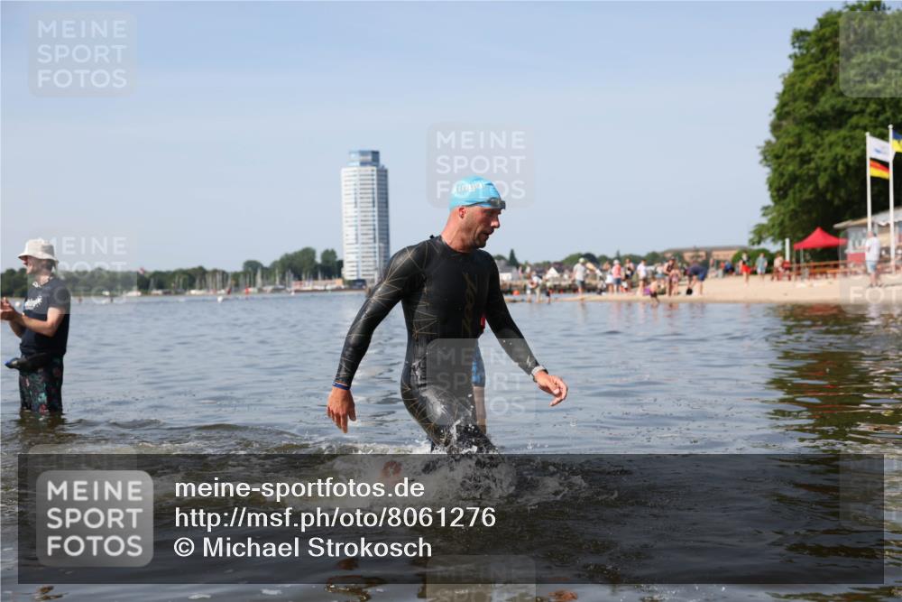 22.06.2025 - Viking Triathlon Michael Strokosch http://msf.ph/oto/8061276 22.06.2025 10:25:23 Schwimmen 122, 641 meine-sportfotos.de