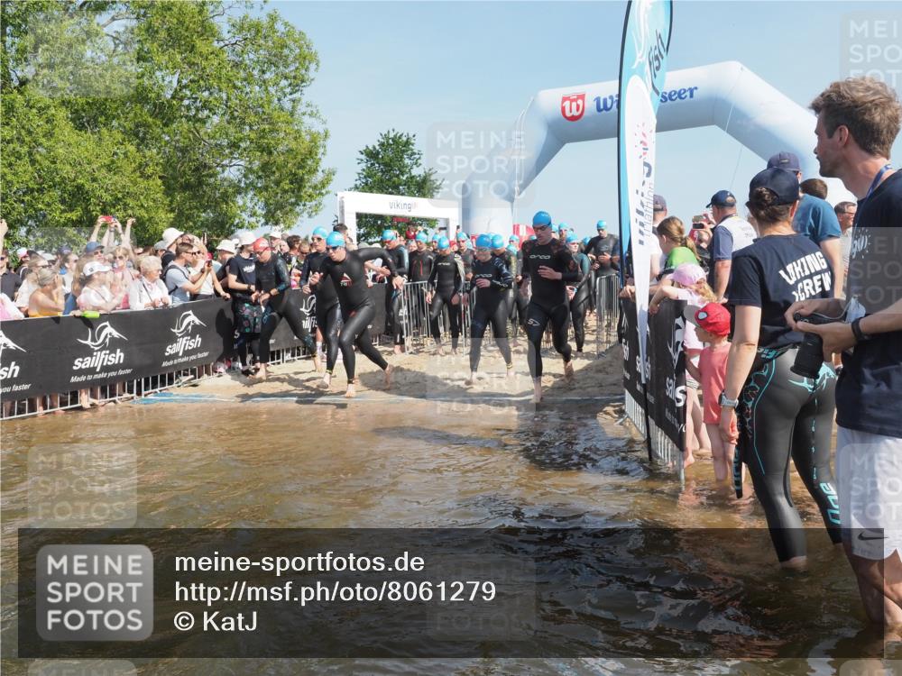 22.06.2025 - Viking Triathlon KatJ http://msf.ph/oto/8061279 22.06.2025 10:00:52 Schwimmen 90, 132, 184, 243, 258, 289, 300, 301, 306, 352, 384, 491, 630, 652, 658 meine-sportfotos.de