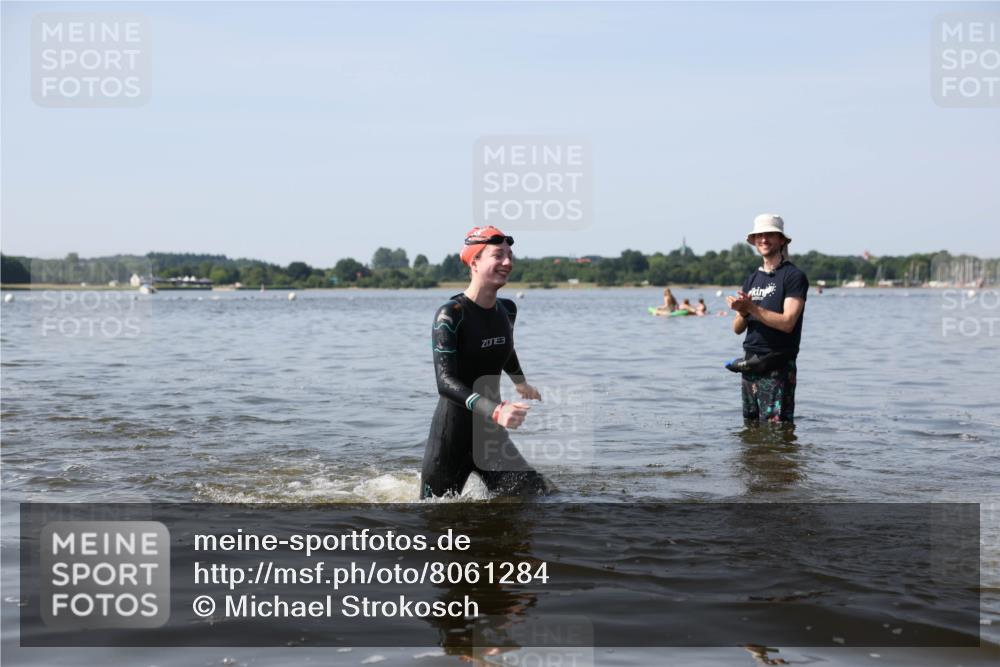 22.06.2025 - Viking Triathlon Michael Strokosch http://msf.ph/oto/8061284 22.06.2025 10:25:25 Schwimmen 122, 641 meine-sportfotos.de