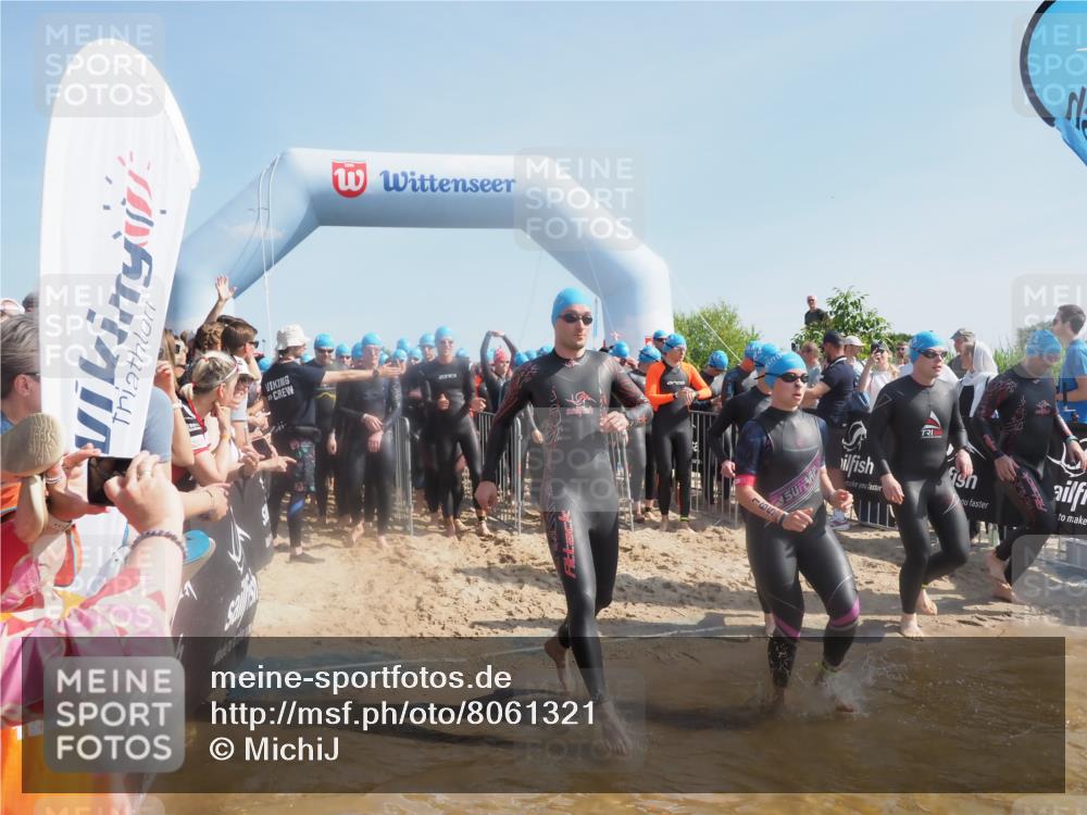 22.06.2025 - Viking Triathlon MichiJ http://msf.ph/oto/8061321 22.06.2025 10:06:42 Schwimmen 44, 74, 93, 109, 159, 165, 205, 217, 219, 257, 282, 358, 376, 501, 625 meine-sportfotos.de