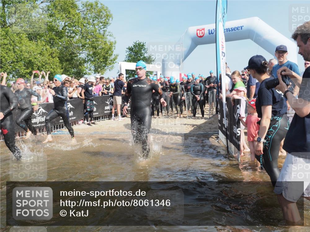 22.06.2025 - Viking Triathlon KatJ http://msf.ph/oto/8061346 22.06.2025 10:00:53 Schwimmen 90, 132, 184, 243, 258, 289, 300, 301, 306, 352, 384, 491, 630, 652, 658 meine-sportfotos.de