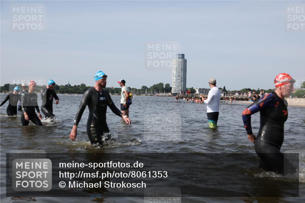 22.06.2025 - Viking Triathlon Michael Strokosch http://msf.ph/oto/8061353 22.06.2025 10:46:00 Schwimmen 217, 342, 360, 372, 468, 525, 615, 621, 633, 647 meine-sportfotos.de