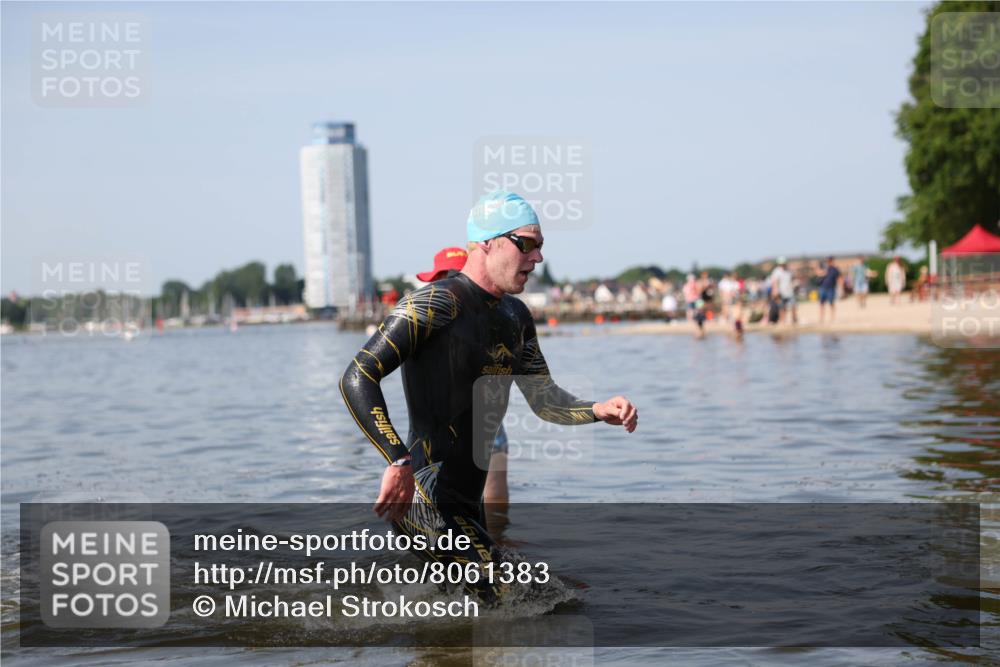 22.06.2025 - Viking Triathlon Michael Strokosch http://msf.ph/oto/8061383 22.06.2025 10:25:38 Schwimmen 2, 10, 420, 455, 485, 544, 557 meine-sportfotos.de