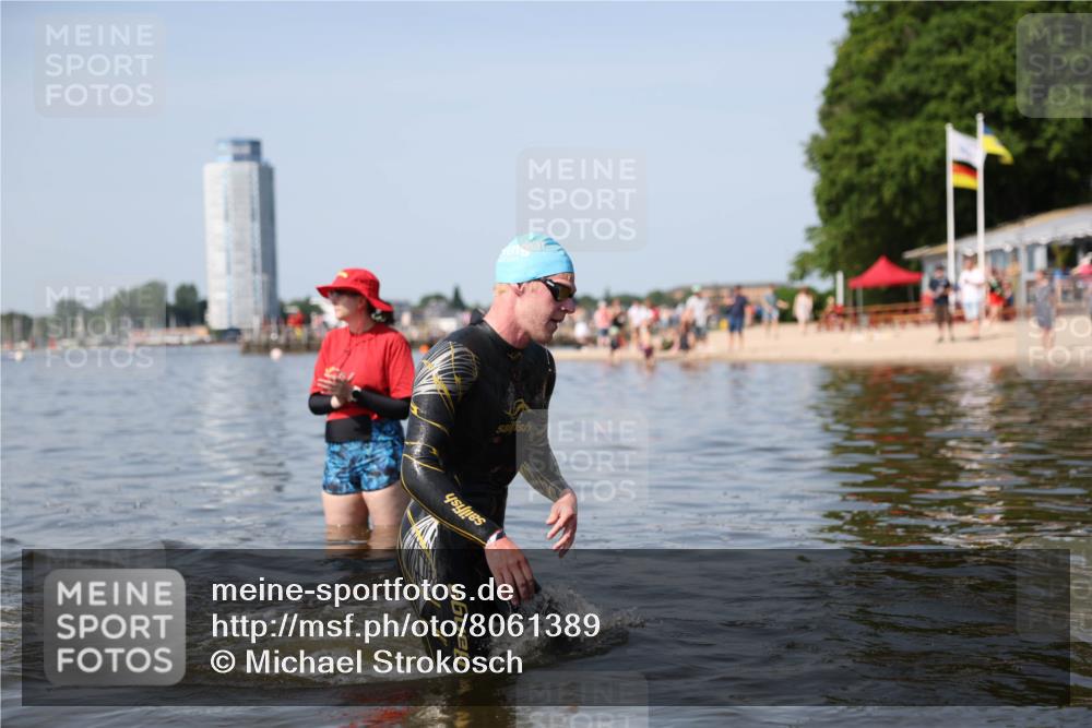 22.06.2025 - Viking Triathlon Michael Strokosch http://msf.ph/oto/8061389 22.06.2025 10:25:38 Schwimmen 2, 10, 420, 455, 485, 544, 557 meine-sportfotos.de
