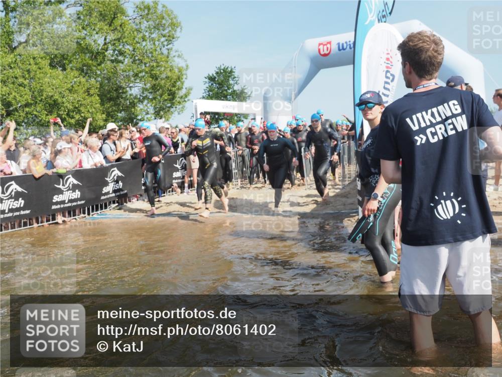 22.06.2025 - Viking Triathlon KatJ http://msf.ph/oto/8061402 22.06.2025 10:00:57 Schwimmen 50, 90, 113, 124, 132, 236, 243, 258, 300, 301, 347, 352, 384, 652, 658 meine-sportfotos.de
