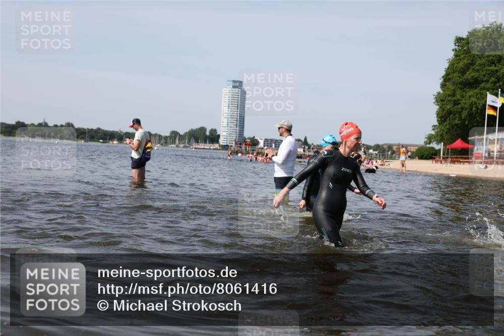22.06.2025 - Viking Triathlon Michael Strokosch http://msf.ph/oto/8061416 22.06.2025 10:46:05 Schwimmen 121, 144, 217, 342, 372, 468, 525, 615, 621, 633, 647 meine-sportfotos.de