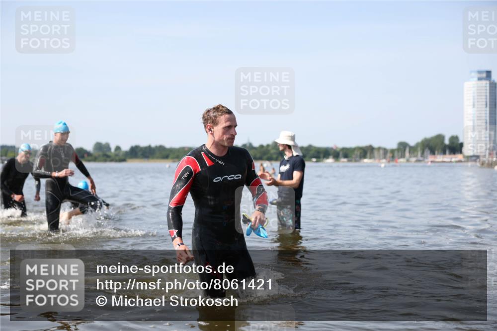 22.06.2025 - Viking Triathlon Michael Strokosch http://msf.ph/oto/8061421 22.06.2025 10:25:42 Schwimmen 2, 10, 420, 455, 485, 544, 557 meine-sportfotos.de