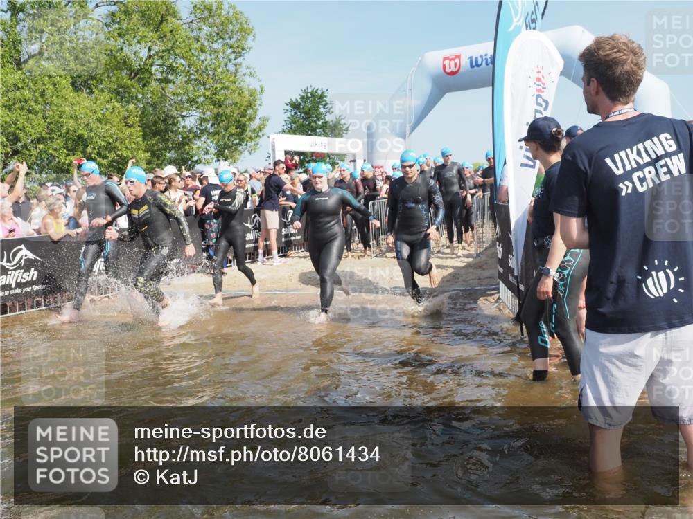 22.06.2025 - Viking Triathlon KatJ http://msf.ph/oto/8061434 22.06.2025 10:00:58 Schwimmen 12, 50, 63, 90, 113, 124, 132, 236, 243, 258, 300, 301, 347, 350, 352, 384, 458, 652, 658 meine-sportfotos.de