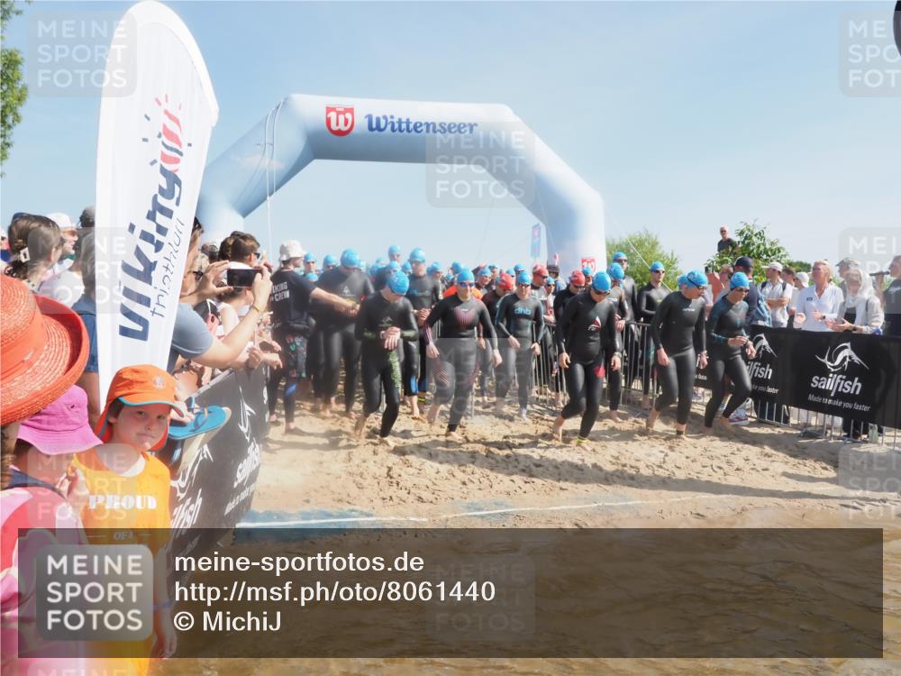 22.06.2025 - Viking Triathlon MichiJ http://msf.ph/oto/8061440 22.06.2025 10:06:51 Schwimmen 66, 165, 183, 217, 257, 282, 290, 318, 321, 337, 468, 479, 501, 525, 533 meine-sportfotos.de