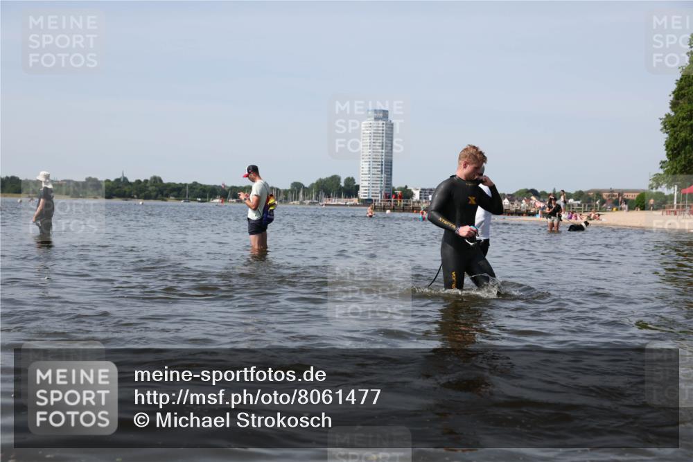 22.06.2025 - Viking Triathlon Michael Strokosch http://msf.ph/oto/8061477 22.06.2025 10:46:14 Schwimmen 121, 144, 213, 217, 225, 406, 525, 647 meine-sportfotos.de
