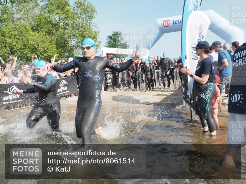 22.06.2025 - Viking Triathlon KatJ http://msf.ph/oto/8061514 22.06.2025 10:00:59 Schwimmen 12, 50, 63, 90, 113, 124, 236, 243, 294, 300, 347, 350, 384, 458, 658 meine-sportfotos.de