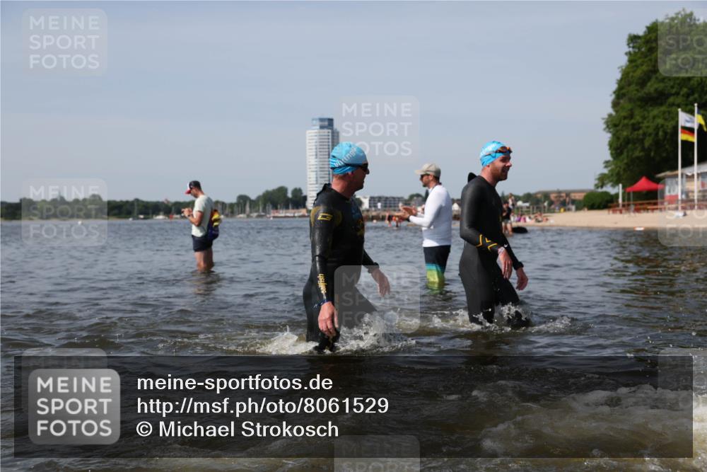22.06.2025 - Viking Triathlon Michael Strokosch http://msf.ph/oto/8061529 22.06.2025 10:46:22 Schwimmen 60, 121, 144, 213, 225, 406 meine-sportfotos.de