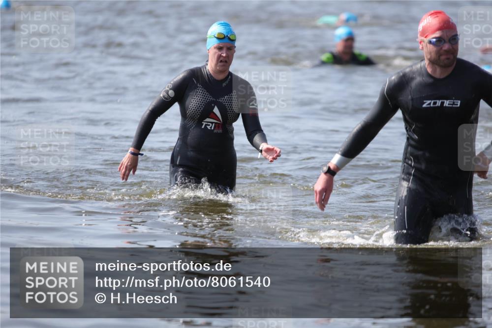 22.06.2025 - Viking Triathlon H.Heesch http://msf.ph/oto/8061540 22.06.2025 10:41:36 Schwimmen 54, 58, 142, 194, 220, 221, 505, 625, 629 meine-sportfotos.de