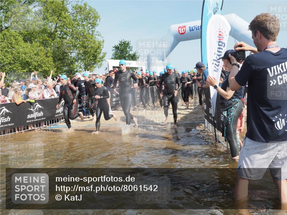 22.06.2025 - Viking Triathlon KatJ http://msf.ph/oto/8061542 22.06.2025 10:01:02 Schwimmen 12, 50, 63, 90, 113, 124, 236, 243, 294, 300, 347, 350, 384, 458, 658 meine-sportfotos.de