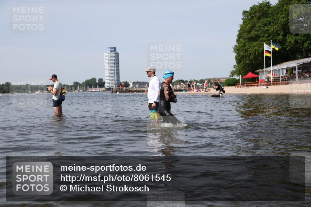 22.06.2025 - Viking Triathlon Michael Strokosch http://msf.ph/oto/8061545 22.06.2025 10:46:27 Schwimmen 60, 213, 225, 333, 406, 479 meine-sportfotos.de