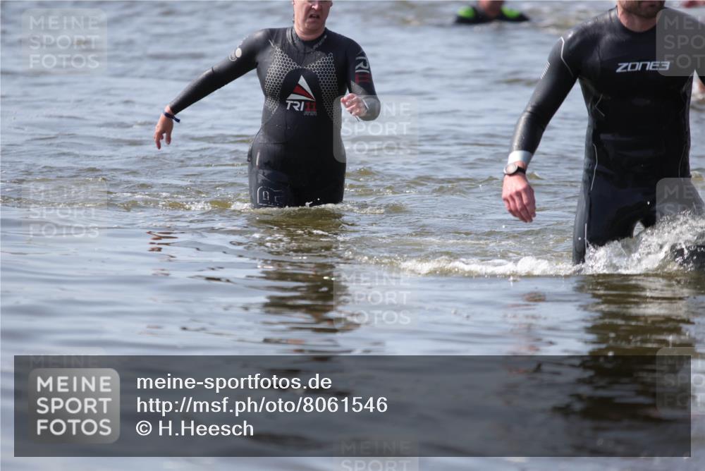 22.06.2025 - Viking Triathlon H.Heesch http://msf.ph/oto/8061546 22.06.2025 10:41:37 Schwimmen 54, 58, 142, 194, 220, 221, 505, 625, 629 meine-sportfotos.de