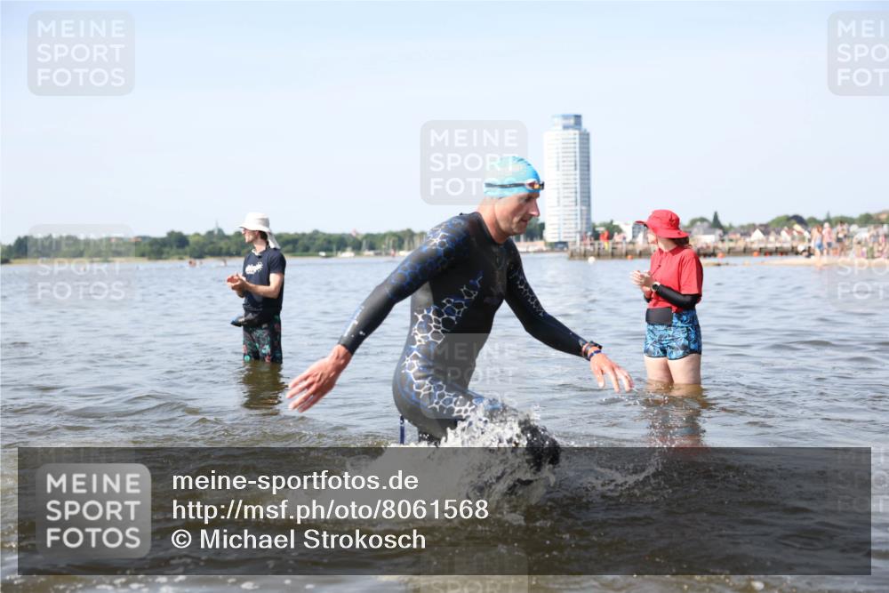 22.06.2025 - Viking Triathlon Michael Strokosch http://msf.ph/oto/8061568 22.06.2025 10:25:57 Schwimmen 10, 49, 455, 557, 617, 642 meine-sportfotos.de