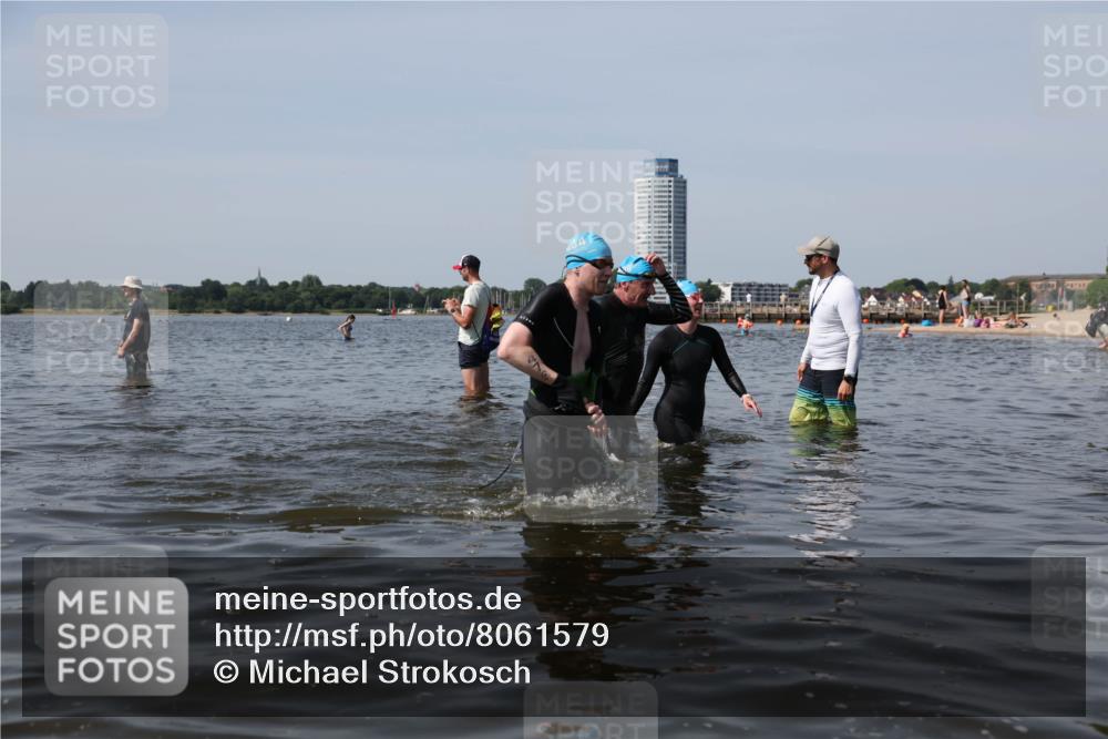 22.06.2025 - Viking Triathlon Michael Strokosch http://msf.ph/oto/8061579 22.06.2025 10:46:35 Schwimmen 60, 143, 206, 333, 479 meine-sportfotos.de