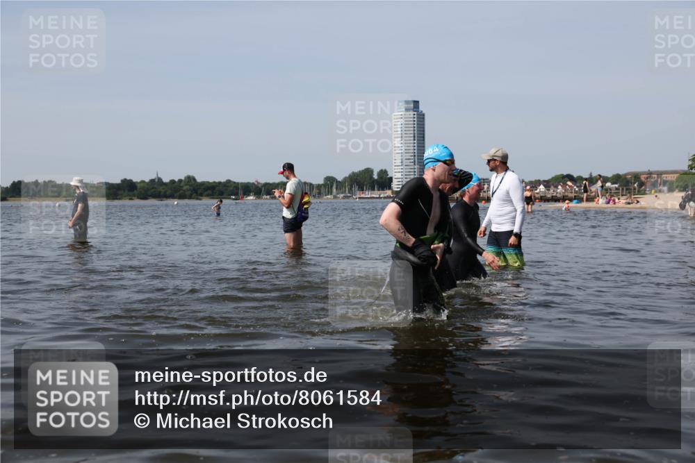 22.06.2025 - Viking Triathlon Michael Strokosch http://msf.ph/oto/8061584 22.06.2025 10:46:36 Schwimmen 60, 143, 206, 333, 479 meine-sportfotos.de