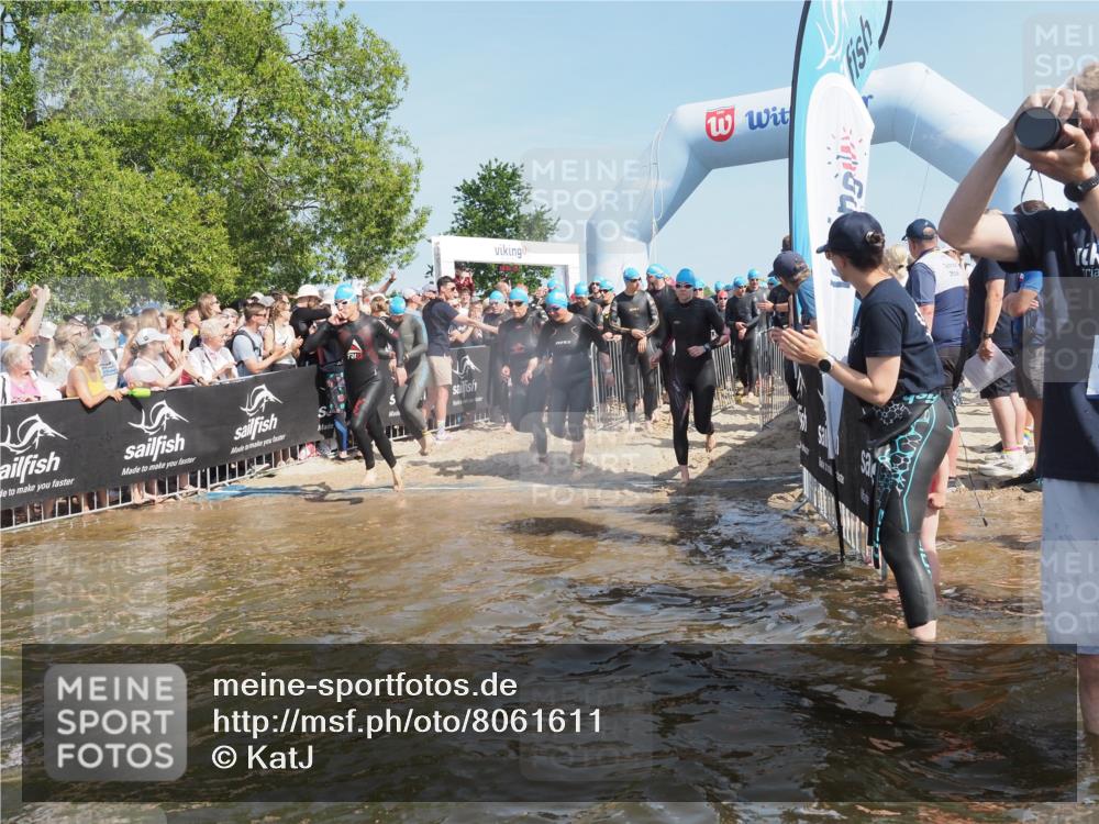 22.06.2025 - Viking Triathlon KatJ http://msf.ph/oto/8061611 22.06.2025 10:01:07 Schwimmen 12, 50, 63, 113, 124, 131, 147, 236, 294, 330, 347, 350, 443, 458, 488 meine-sportfotos.de
