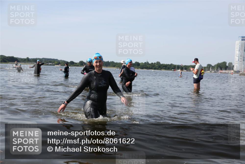22.06.2025 - Viking Triathlon Michael Strokosch http://msf.ph/oto/8061622 22.06.2025 10:46:40 Schwimmen 60, 143, 206, 333, 479, 498, 515 meine-sportfotos.de