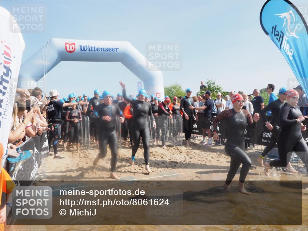 22.06.2025 - Viking Triathlon MichiJ http://msf.ph/oto/8061624 22.06.2025 10:07:02 Schwimmen 64, 183, 244, 321, 328, 369, 431, 467, 468, 479, 494, 498, 533, 631, 649 meine-sportfotos.de