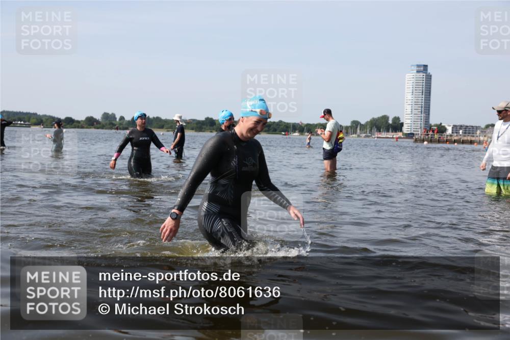 22.06.2025 - Viking Triathlon Michael Strokosch http://msf.ph/oto/8061636 22.06.2025 10:46:41 Schwimmen 60, 143, 206, 333, 479, 498, 515 meine-sportfotos.de